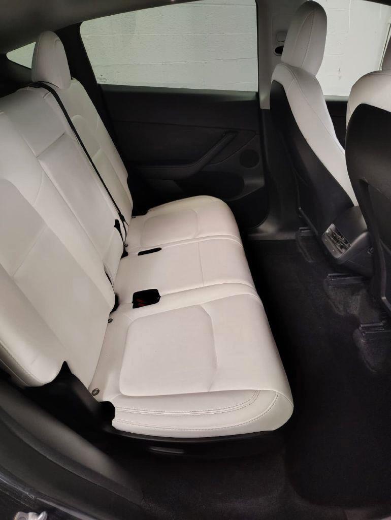 Tesla Model Y Long Range AWD 2023