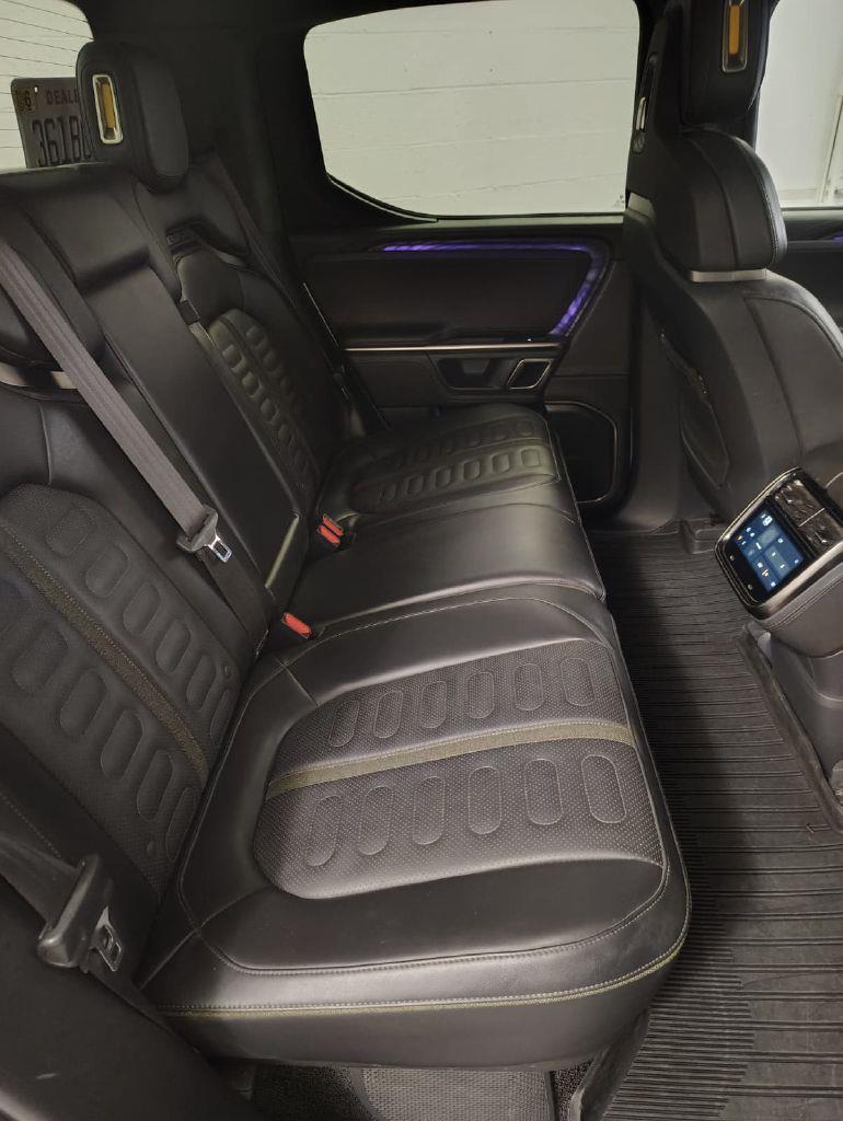 Rivian R1T Adventure 2022