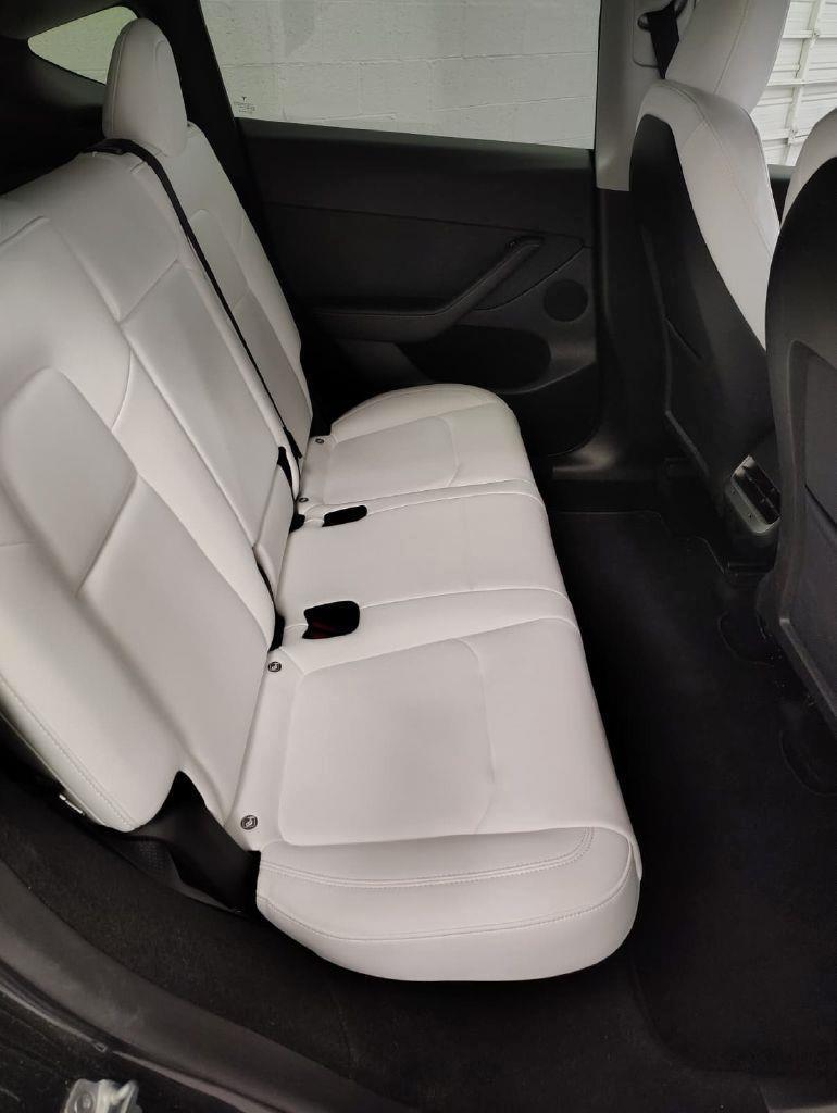 Tesla Model Y Long Range 2024