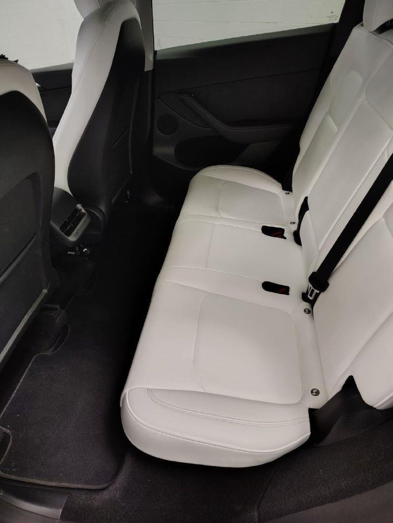 Tesla Model Y Long Range 2024