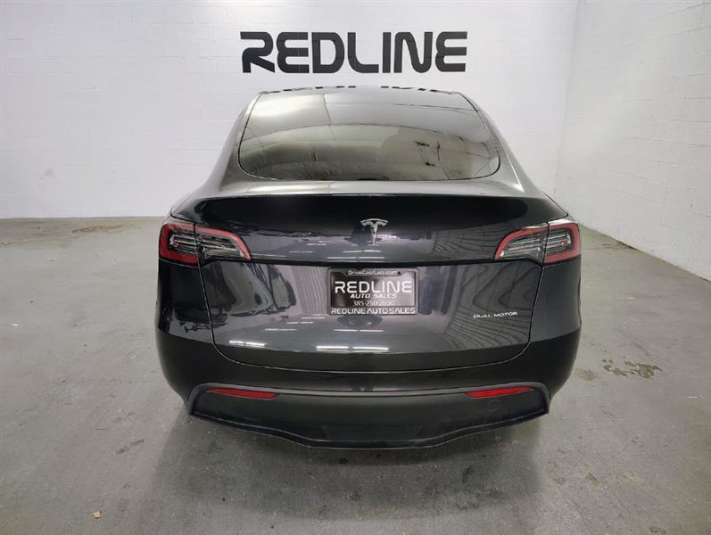 Tesla Model Y Long Range 2024
