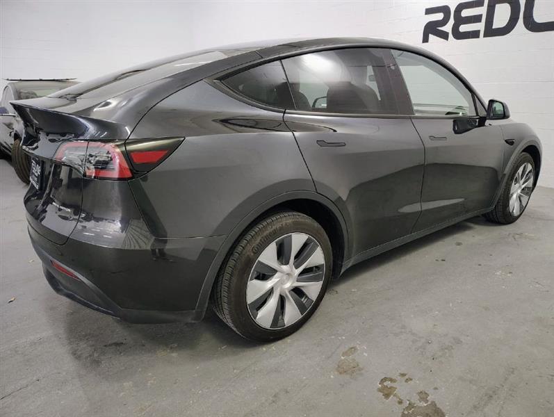 Tesla Model Y Long Range 2024