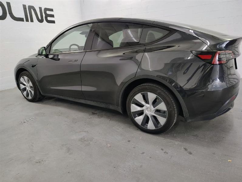 Tesla Model Y Long Range 2024