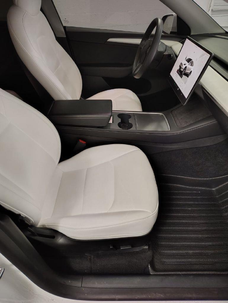 Tesla Model Y Long Range AWD 2023