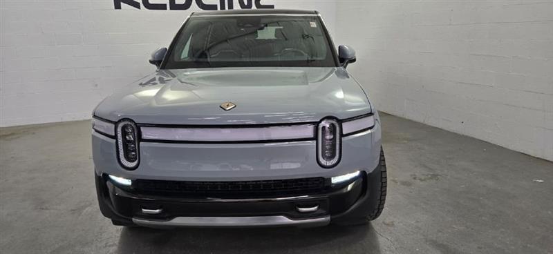Rivian R1S Adventure 2023