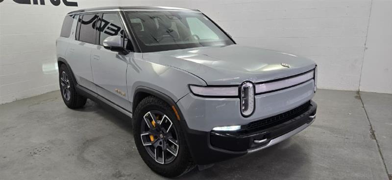 Rivian R1S Adventure 2023
