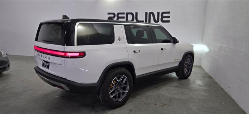 Rivian R1S Adventure 2023