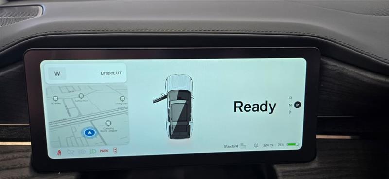 Rivian R1S Adventure 2023