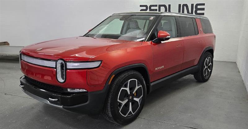 Rivian R1S Adventure 2023