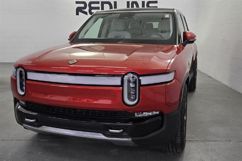Rivian R1S Adventure 2023