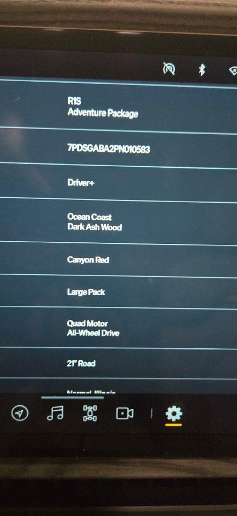 Rivian R1S Adventure 2023
