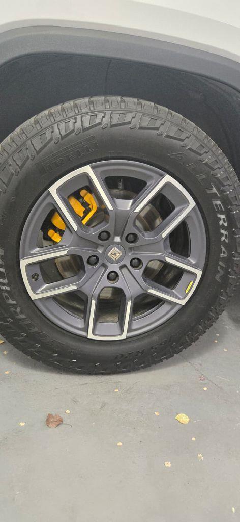 Rivian R1S Adventure 2024