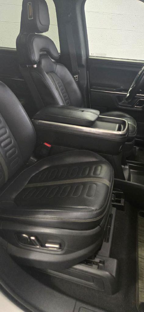 Rivian R1S Adventure 2024