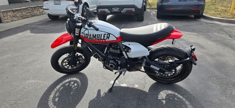 Ducati Scrambler  2022