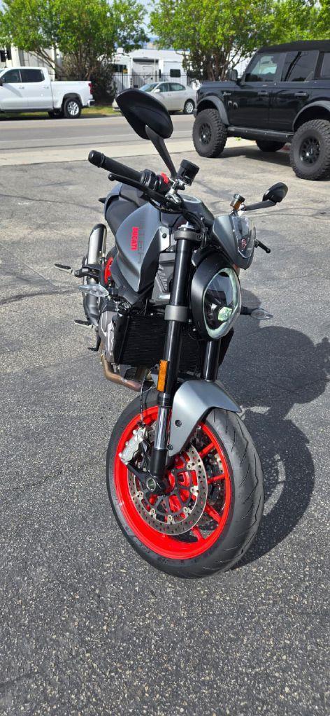 Ducati Monster  2023