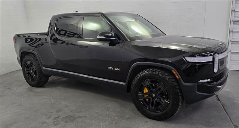 Rivian R1T Adventure 2022