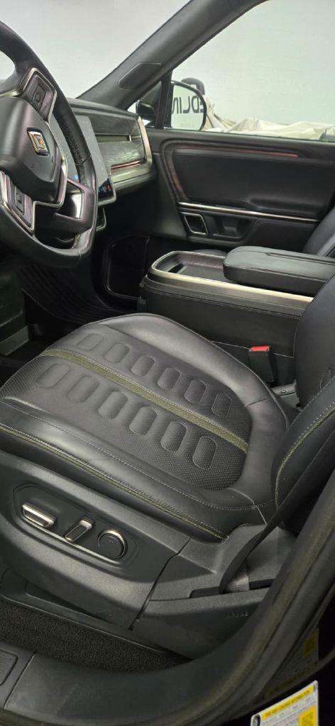 Rivian R1T Adventure 2022
