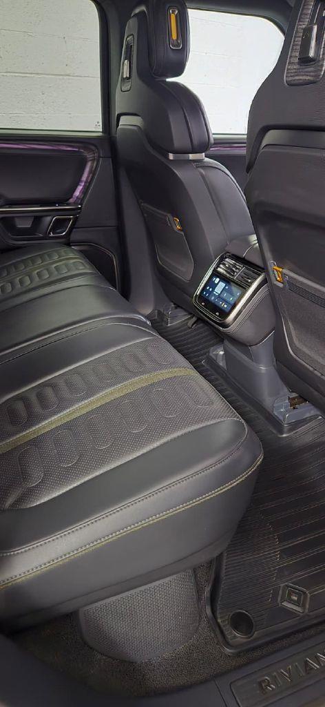 Rivian R1T Adventure 2022