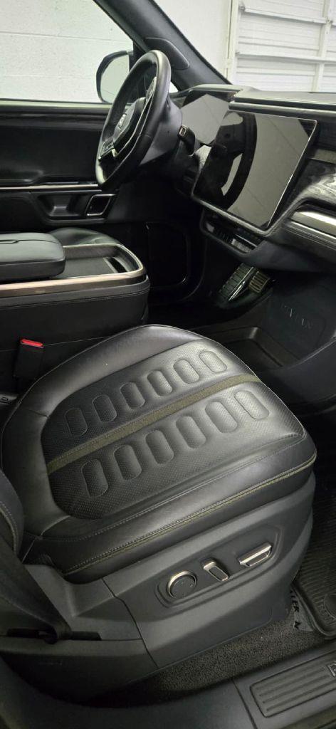 Rivian R1T Adventure 2022