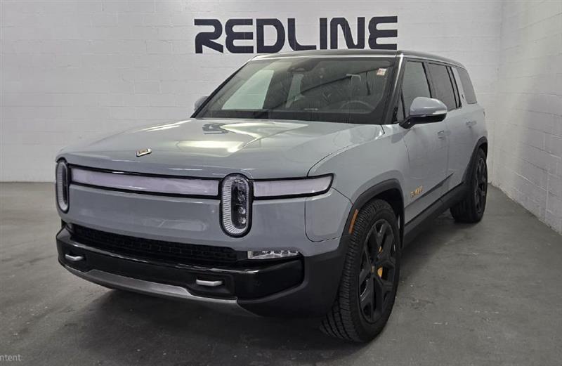 Rivian R1S Adventure 2024