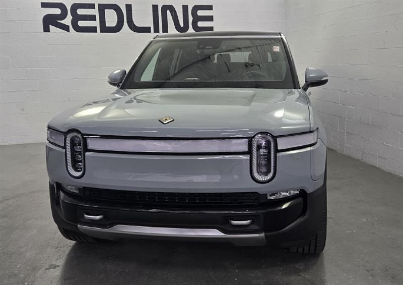 Rivian R1S Adventure 2024