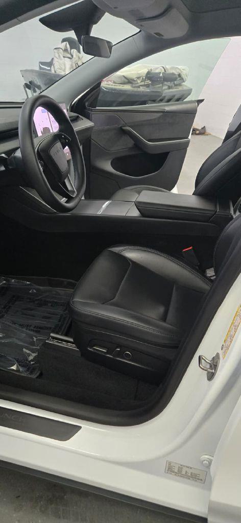 Tesla Model Y Long Range 2026