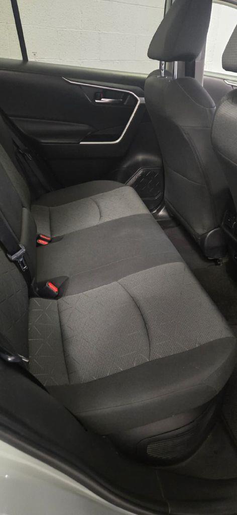 Toyota RAV4 Hybrid XLE 2022