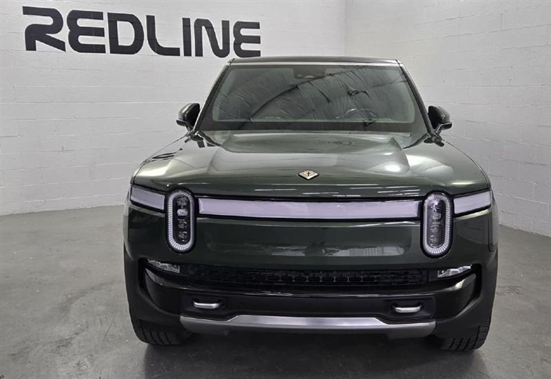 Rivian R1S Adventure 2023