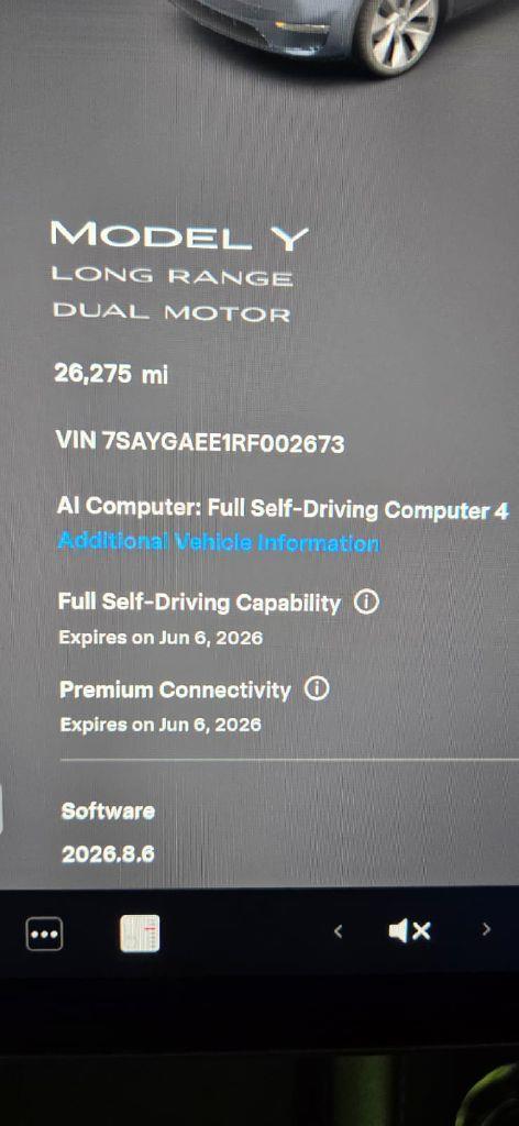 Tesla Model Y Long Range AWD 2024