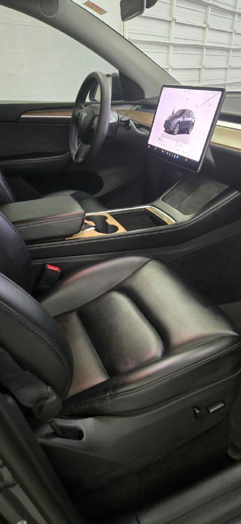 Tesla Model Y Long Range AWD 2023