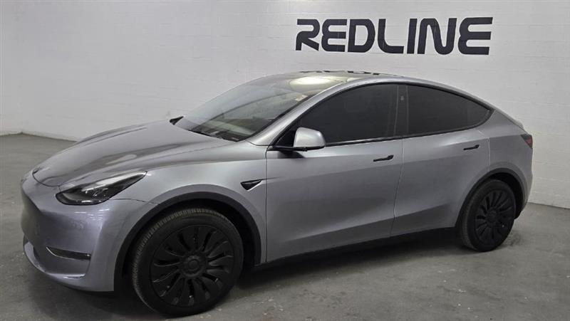 Tesla Model Y Long Range 2024
