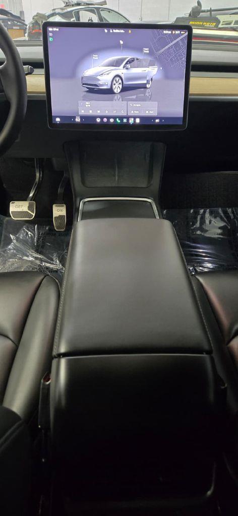 Tesla Model Y Long Range 2024