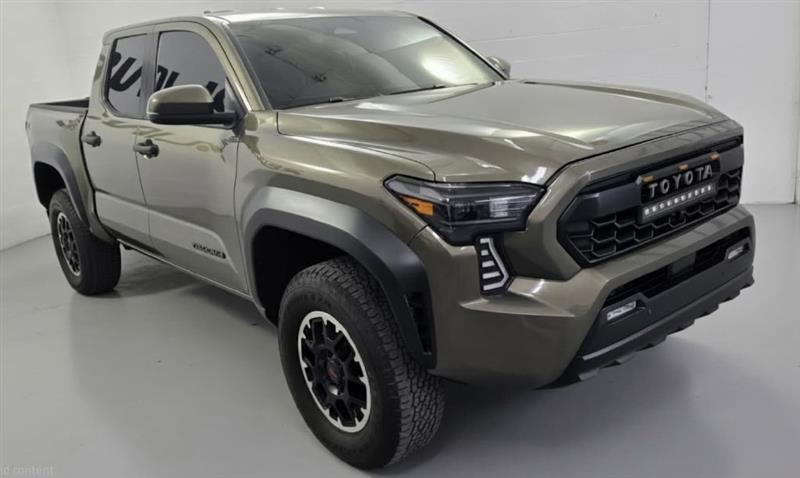 Toyota Tacoma TRD Sport Double Cab 4WD 2024