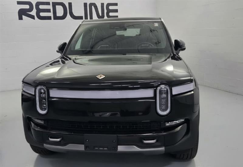Rivian R1S Adventure 2024