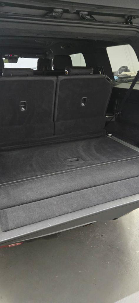 Rivian R1S Adventure 2024