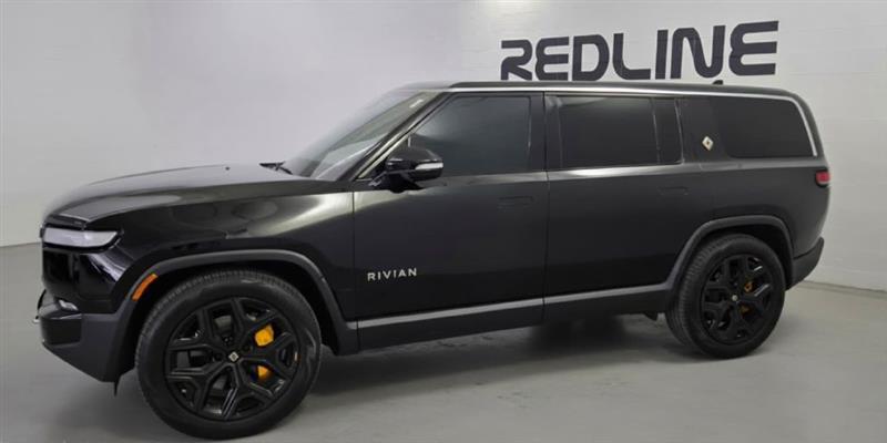 Rivian R1S Adventure 2023