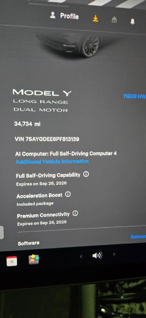 Tesla Model Y  2023