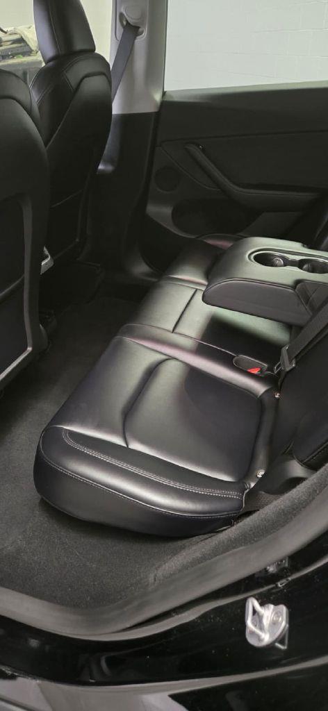 Tesla Model Y  2023