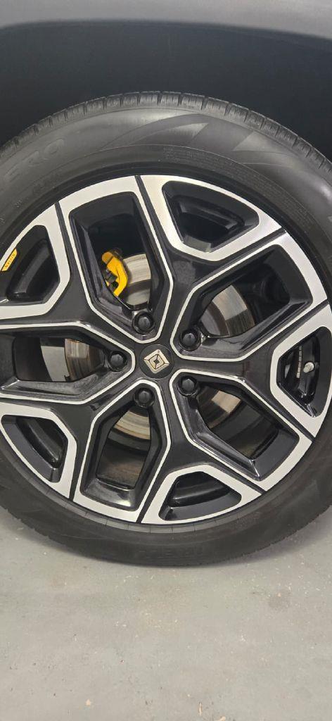 Rivian R1S Adventure 2023