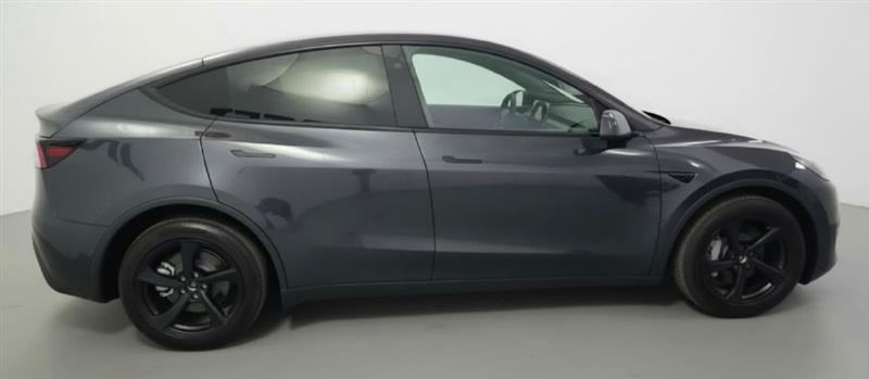 Tesla Model Y Long Range 2026