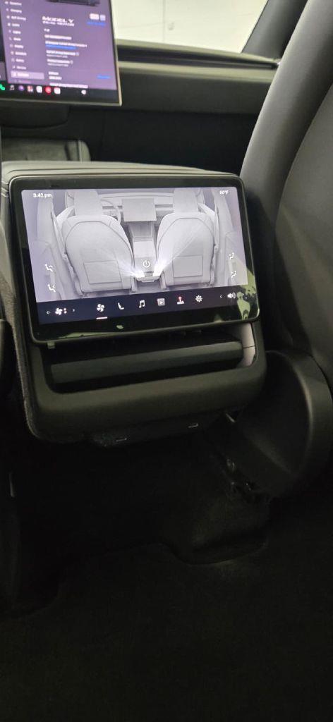 Tesla Model Y Long Range 2026