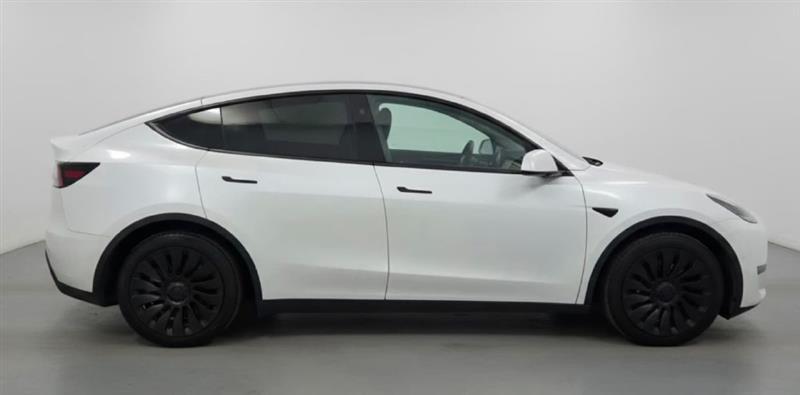 Tesla Model Y Long Range AWD 2023