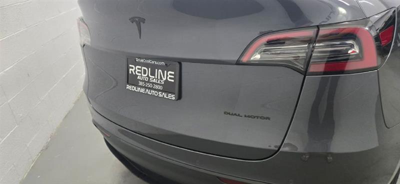 Tesla Model Y Long Range 2022