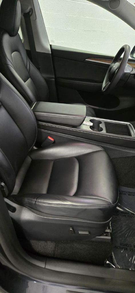 Tesla Model Y Long Range AWD 2024