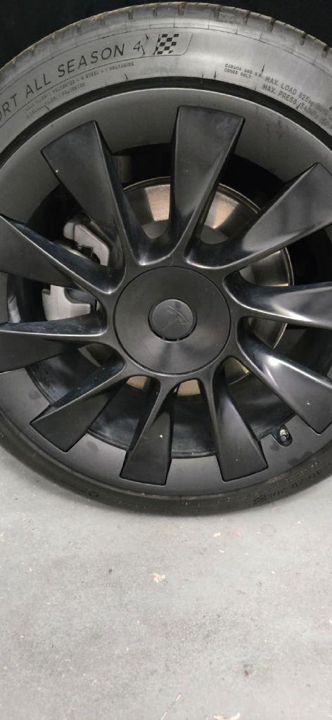 Tesla Model Y Long Range 2023