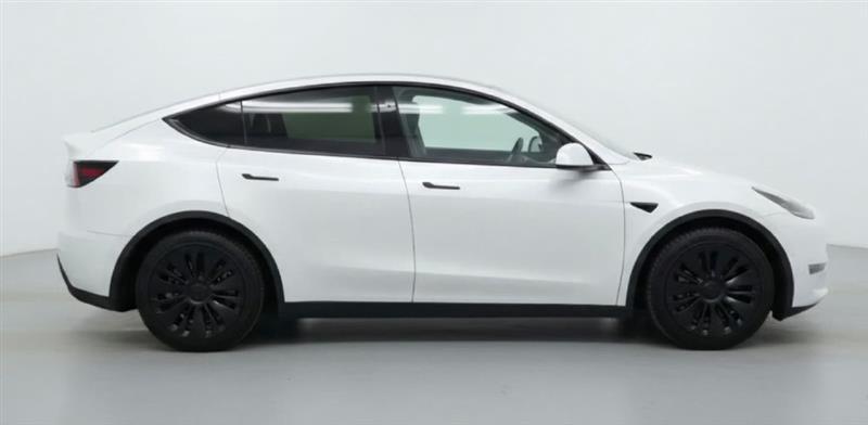 Tesla Model Y Long Range AWD 2023