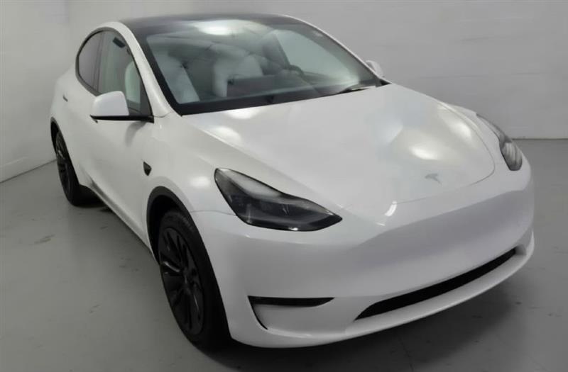 Tesla Model Y Long Range AWD 2024