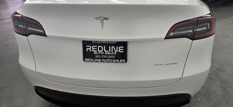 Tesla Model Y Long Range AWD 2024