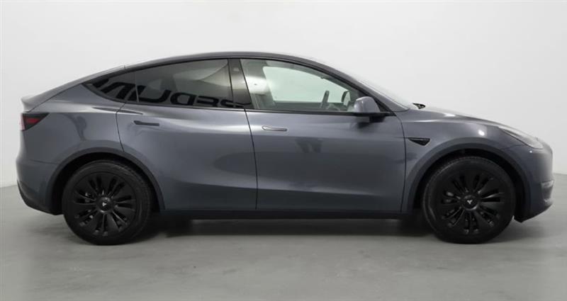 Tesla Model Y Long Range AWD 2023