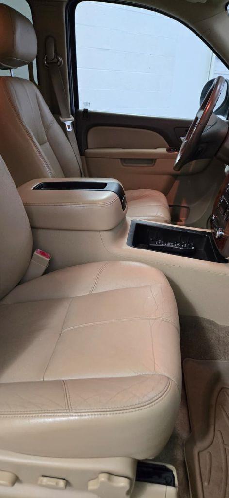 Chevrolet Tahoe LT 4WD 2011